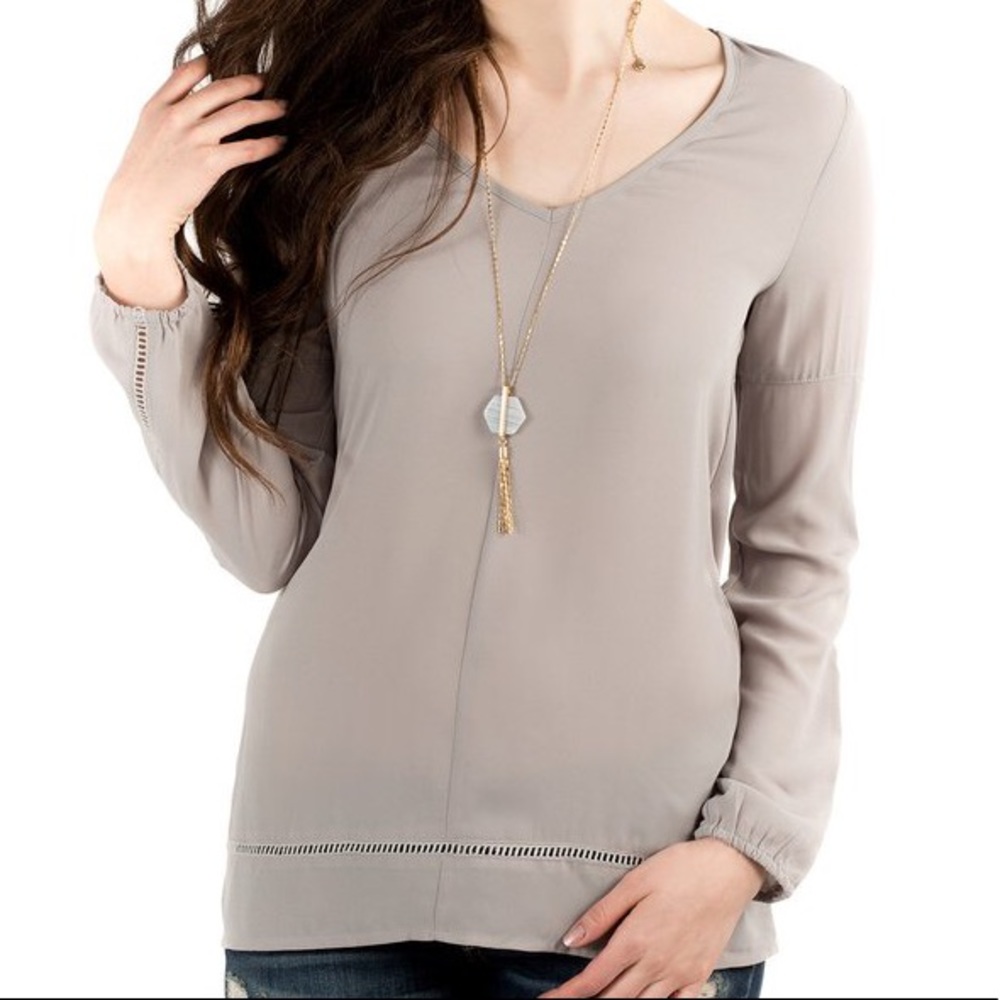 •DOWNEAST• NWT Long Sleeve V-Neck Peasant Blouse